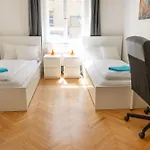 With 2 Bathrooms- 5 Minutes From Old Town - 102 M2 Apartment *