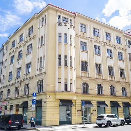 With 2 Bathrooms- 5 Minutes From Old Town - 102 M2 * Praga