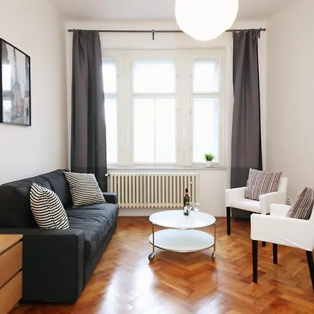 Апартаменты With 2 Bathrooms- 5 Minutes From Old Town - 102 M2 *