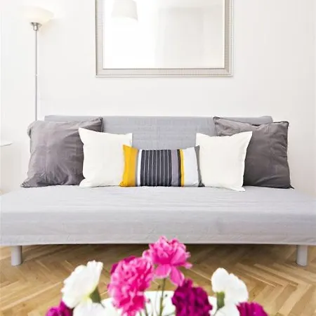 With 2 Bathrooms- 5 Minutes From Old Town - 102 M2 Апартаменты