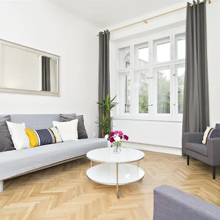 Апартаменты With 2 Bathrooms- 5 Minutes From Old Town - 102 M2 *