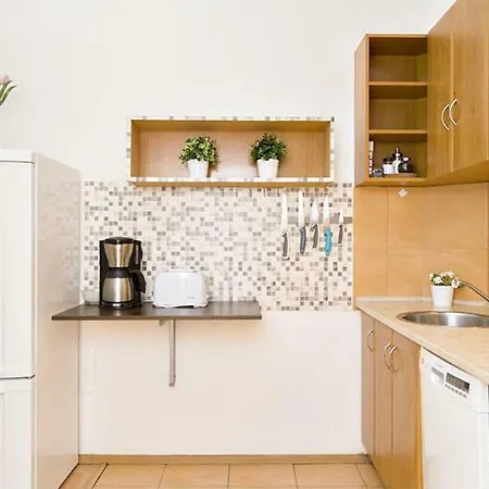 With 2 Bathrooms- 5 Minutes From Old Town - 102 M2 Апартаменты *