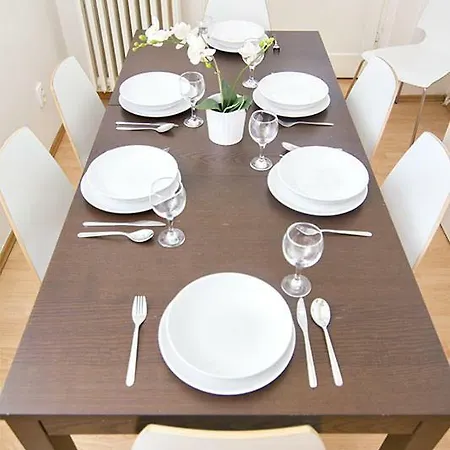 Апартаменты With 2 Bathrooms- 5 Minutes From Old Town - 102 M2