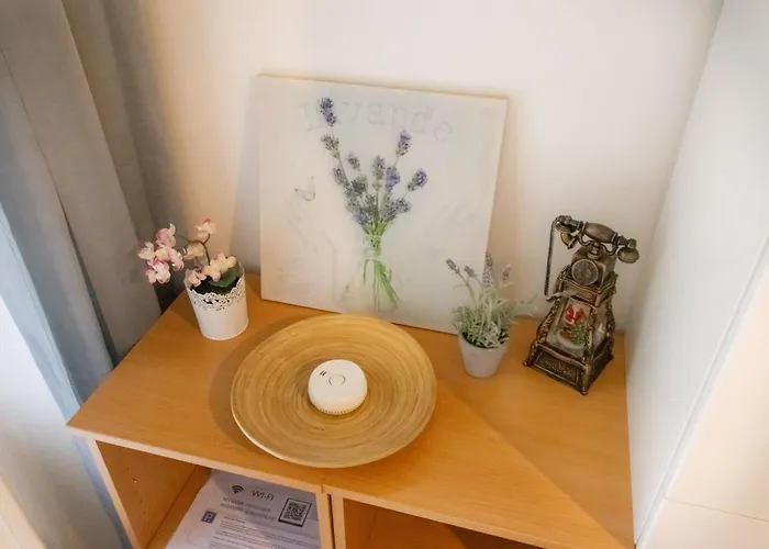 With 2 Bathrooms- 5 Minutes From Old Town - 102 M2 Appartement Prague