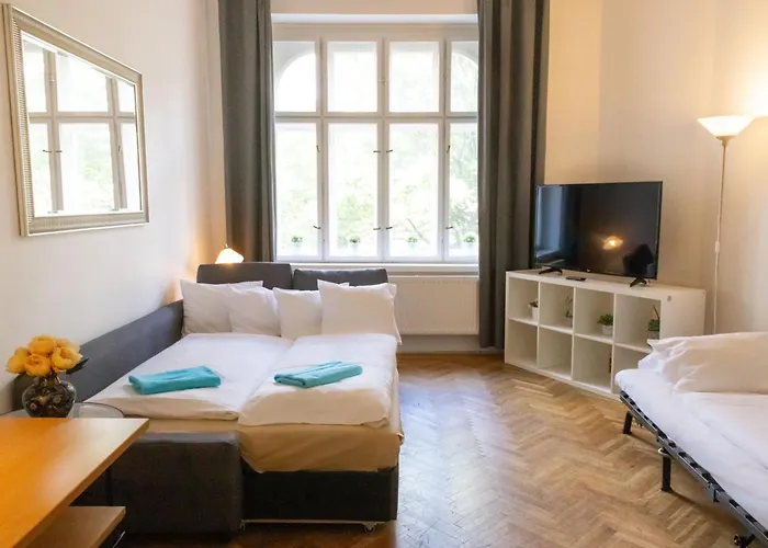 With 2 Bathrooms- 5 Minutes From Old Town - 102 M2 Appartement Prague