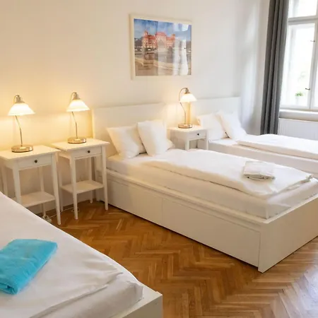 Apartment With 2 Bathrooms- 5 Minutes From Old Town - 102 M2 Prague