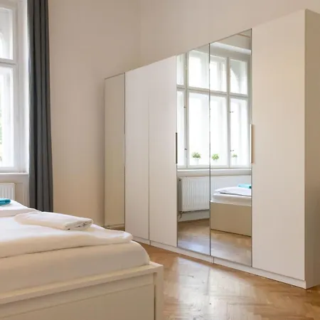 With 2 Bathrooms- 5 Minutes From Old Town - 102 M2 Apartment