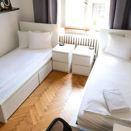 With 2 Bathrooms- 5 Minutes From Old Town - 102 M2 * Prague