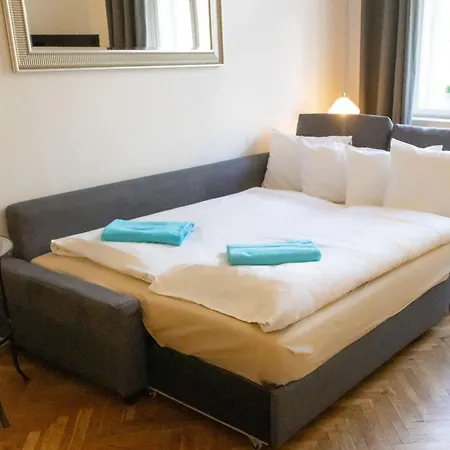 With 2 Bathrooms- 5 Minutes From Old Town - 102 M2 *