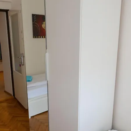 With 2 Bathrooms- 5 Minutes From Old Town - 102 M2 * Prague