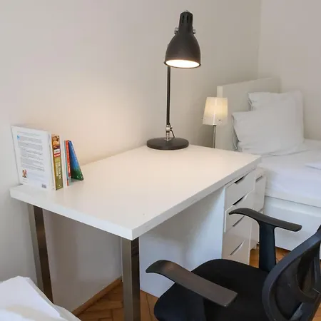 Apartment With 2 Bathrooms- 5 Minutes From Old Town - 102 M2 Prague