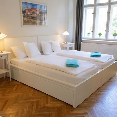 With 2 Bathrooms- 5 Minutes From Old Town - 102 M2 Apartment *